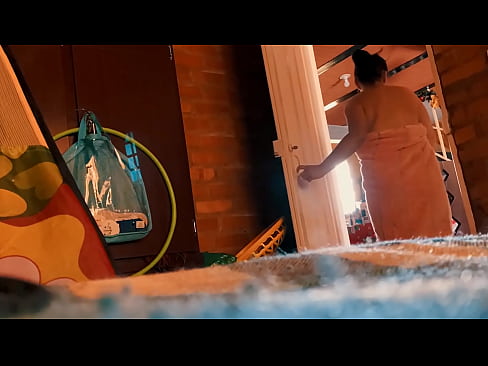 ❤️ माझे काका माझ्या मागे शॉवरमध्ये येतात, मी आंघोळ करत असताना तो मला चोदतो. गुदद्वारासंबंधीचा व्हिडिओ mr.cbddeluxe.top वर  ❌